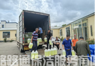 密云清水映初心 消毒液里見真情——路路通黨支部(圖3)